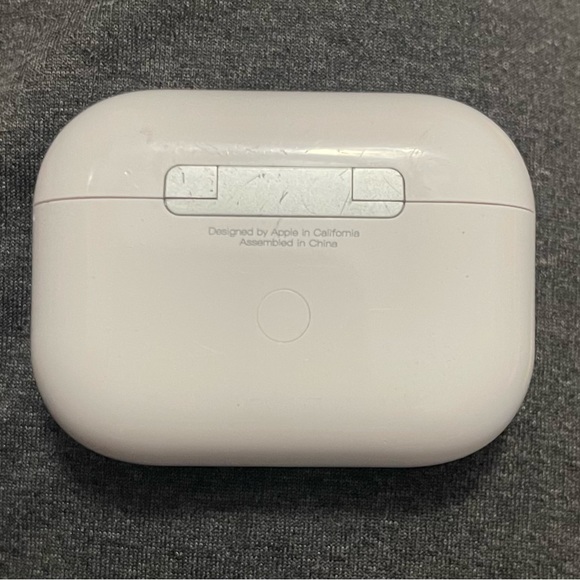 AirPod pro - Picture 2 of 3